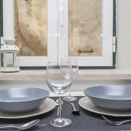 Flores - 22668al * リスボン