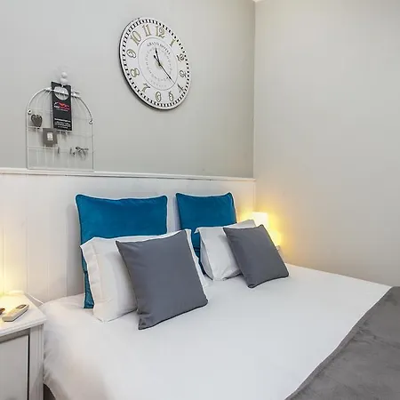 Flores - 22668al * Lisbona